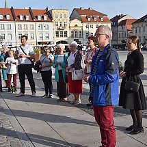 Galeria - Różaniec na szaniec - publiczny różaniec na Starym Rynku, 13 września 2020 r./fot. Anna Kopeć