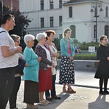 Galeria - Różaniec na szaniec - publiczny różaniec na Starym Rynku, 13 września 2020 r./fot. Anna Kopeć