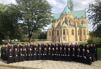 Odpowiedź Episkopatu na zarzuty wp.pl odnośnie lekceważenia zaleceń sanitarnych