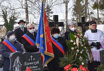 „Dziękujemy za wszystko, co dla nas uczyniłaś”. Pożegnanie Hanny Marchlik [ZDJĘCIA]