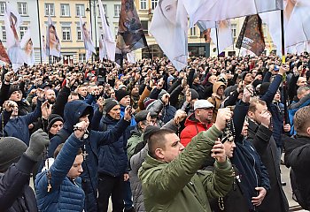 Mężczyźni z całej Polski modlili się w Bydgoszczy [ZDJĘCIA]