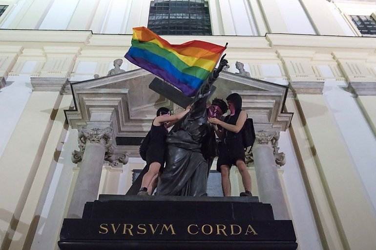 Aktywiści LGBT wychodzą z ukrycia