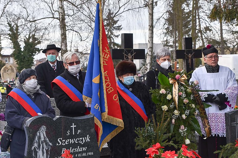 „Dziękujemy za wszystko, co dla nas uczyniłaś”. Pożegnanie Hanny Marchlik [ZDJĘCIA]