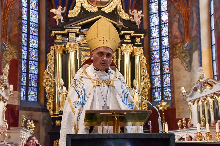 Biskup diecezji bydgoskiej Krzysztof Włodarczyk obchodzi urodziny. Niech spłynie na niego moc łask Bożych