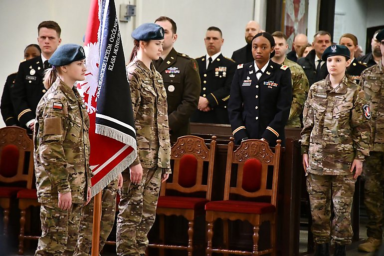 Michael Ollis własnym ciałem zasłonił polskiego żołnierza. Został patronem Klas Mundurowych Akademickiego Liceum Ogólnokształcącego