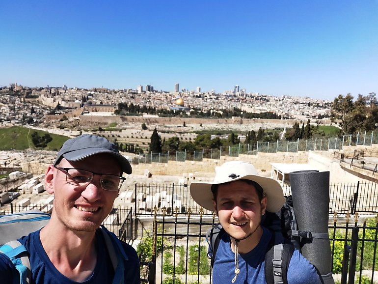 Relacja z pielgrzymki szlakiem Jerusalem Way w parafii pw. NSPJ [ZAPROSZENIE]